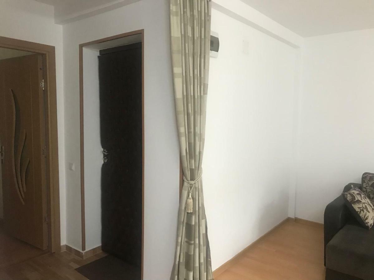 Garsoniera Family Buşteni Exterior foto